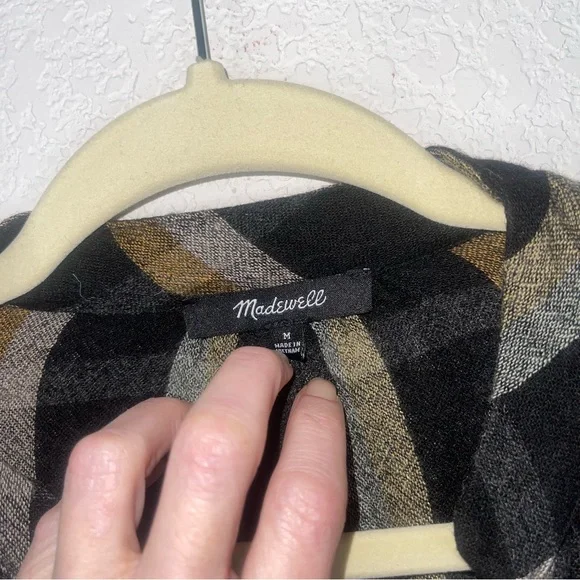 Madewell Highroad Popover Shirt in Lessing Plaid black with an white size M - Picture 8 of 14